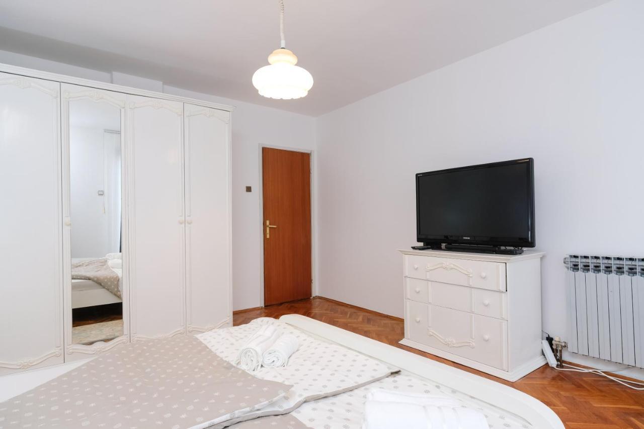 The Cosmic Gate Apartments Вісоко Екстер'єр фото